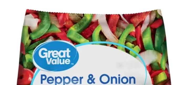 3 easy tasty cheap crockpot meals that serve 4 people, Pepper and onion blend from Walmart