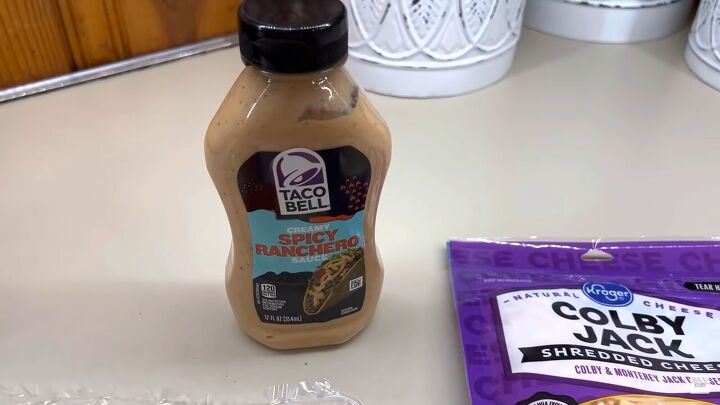 the best copycat fast food recipes you need to try, Taco Bell Spicy Ranchero dressing