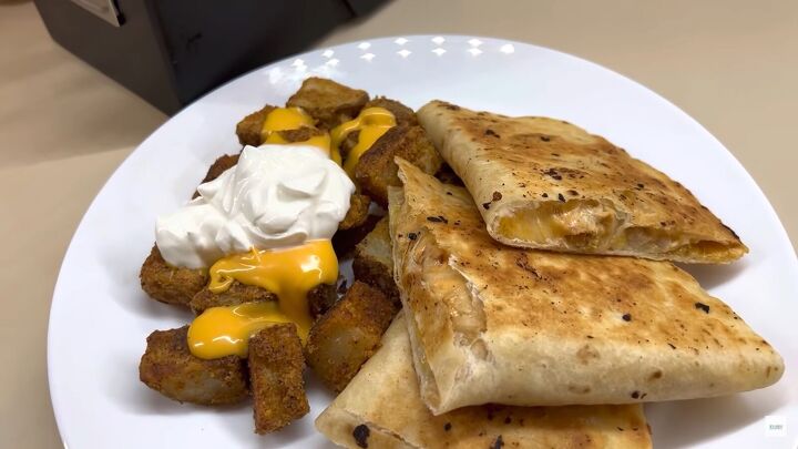 the best copycat fast food recipes you need to try, Copycat Taco Bell chicken quesadillas fiesta potatoes