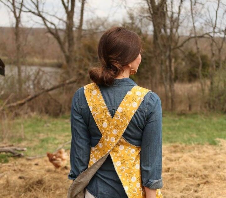 living a frugal and thrifty life, Make a crossback apron