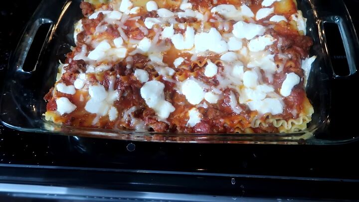 6 insanely quick and delicious budget family meals for busy weeknights, Baked lasagna in an oven dish