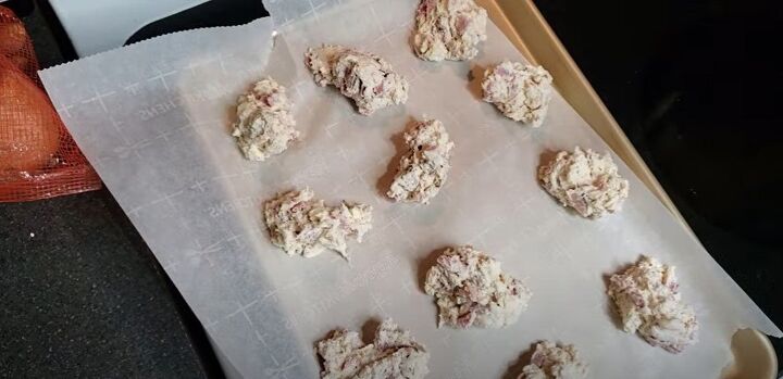4 cheap quick healthy leftover ham recipes, Ham and cheese drop biscuits on a baking tray