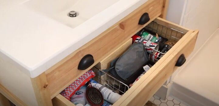 small minimalist bathroom organization tour, Organizing bathroom drawers