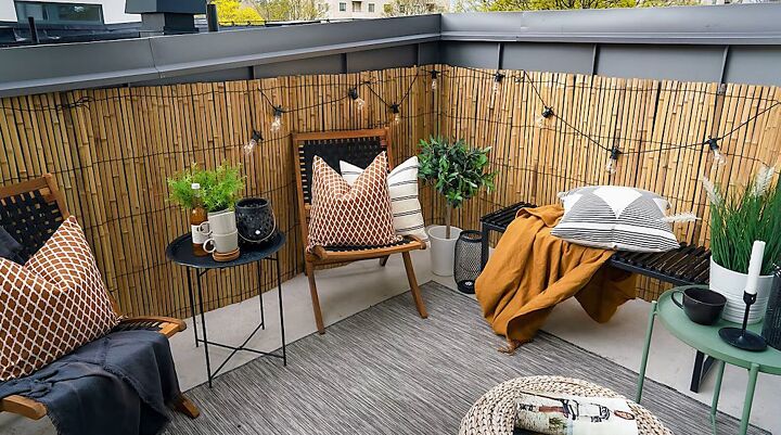 7 easy patio ideas on a budget you can try this summer, Cozy blankets and accent pillows