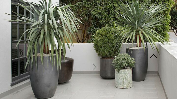 7 easy patio ideas on a budget you can try this summer, Mixing planters