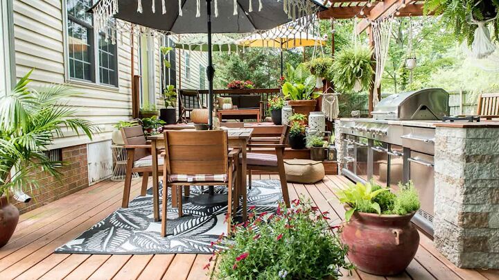 7 easy patio ideas on a budget you can try this summer, Outdoor rug on a patio