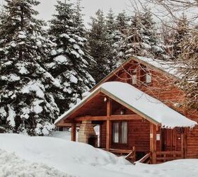this canadian castaway is living off the grid in a diy cabin, Remote cabin in the snow