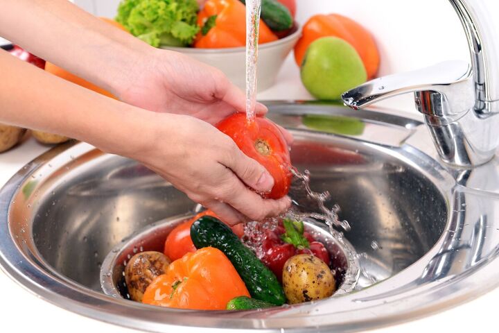 8 simple frugal money saving tips for 2023, Washing fresh produce