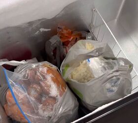 organize a freezer, Bags of frozen vegetables
