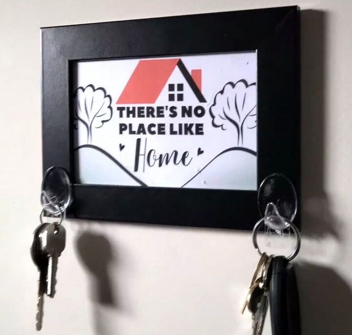 diy projects with old picture frames, Picture frame with key hooks