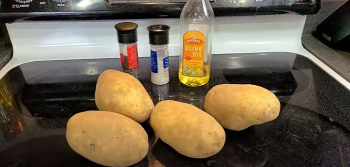 frugal meal ideas, Baked potatoes and toppings ingredients