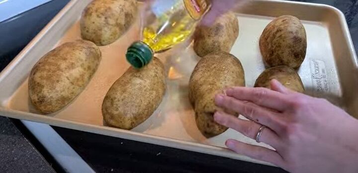 frugal meal ideas, Pouring oil on the potatoes