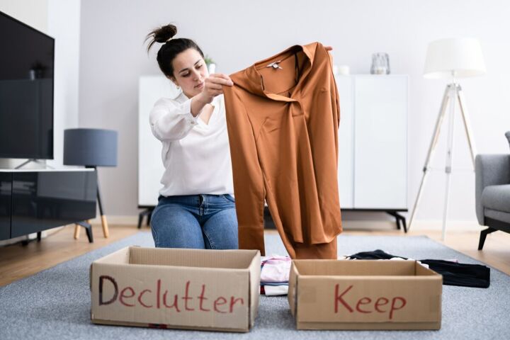 how to declutter your home, Sorting items to declutter
