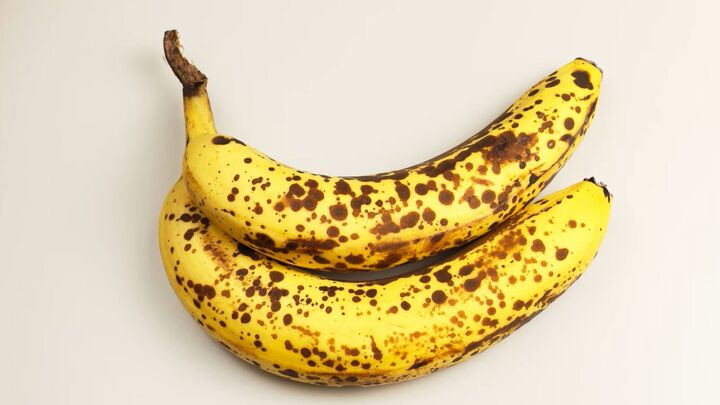 how to save money in the kitchen, Ripe bananas
