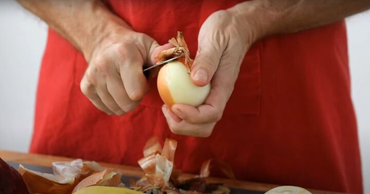 how to save money in the kitchen, Peeling onion skins