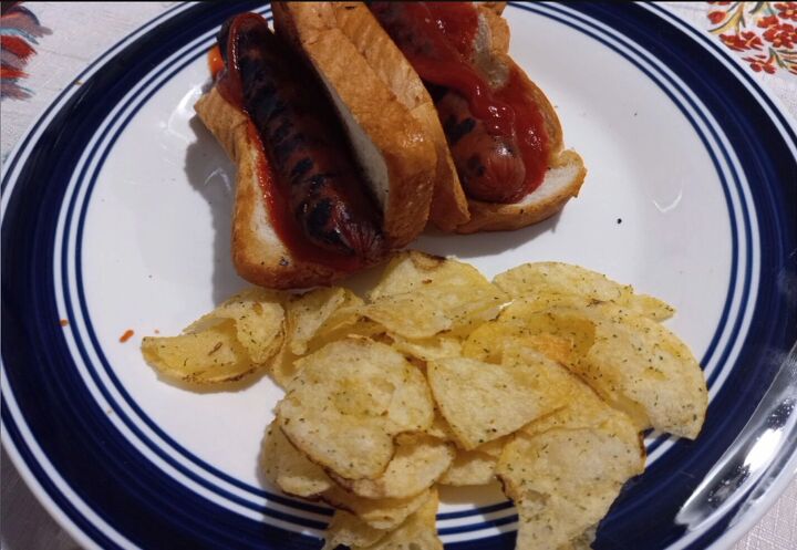 pantry challenge, Hot dogs and chips