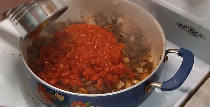 pantry challenge, Adding diced tomatoes