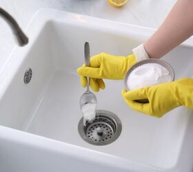 5 Surprising Things You Can Clean With Baking Soda and Vinegar