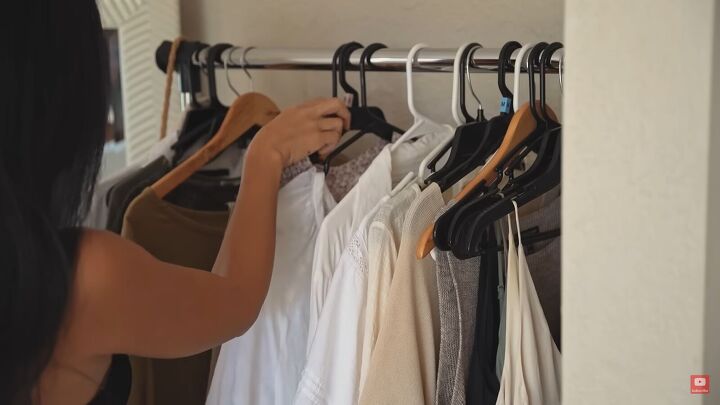 how to be ruthless when decluttering clothes, Creating a capsule wardrobe