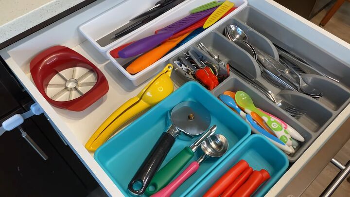 declutter kitchen, Organized silverware drawer