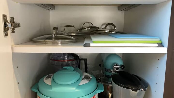 declutter kitchen, Moving shelves to organize a kitchen