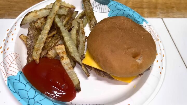 walmart meals on a budget, Burger and fries with ketchup