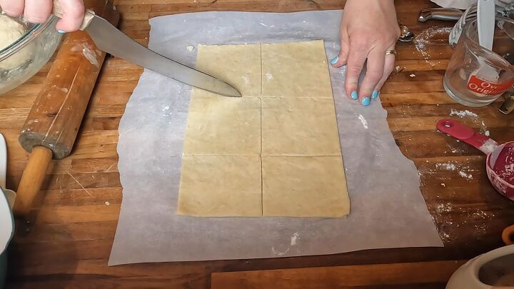 fast breakfast ideas, Cutting the dough into rectangles