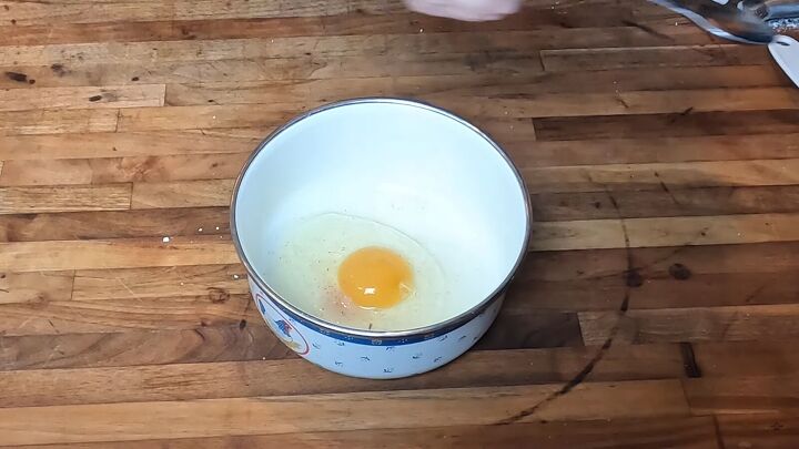 fast breakfast ideas, Making an egg wash