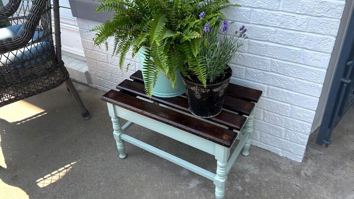diy patio decorating ideas, Vintage bench