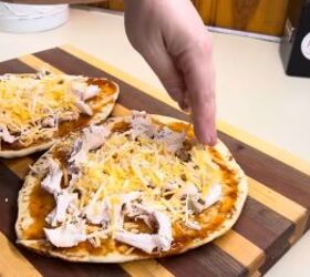 summer meal ideas, How to make grilled BBQ chicken pizza