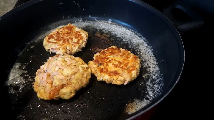 aldi family meals, Cooking patties in a non stick pan