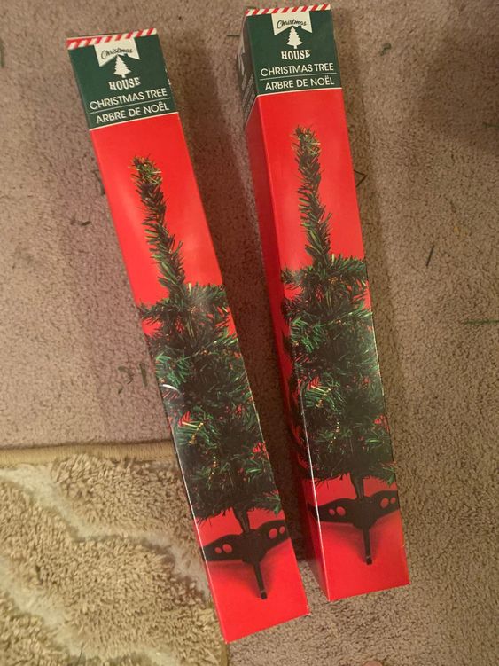 5 brilliant dollar store deals you don t want to miss, Dollar General Christmas tree sets