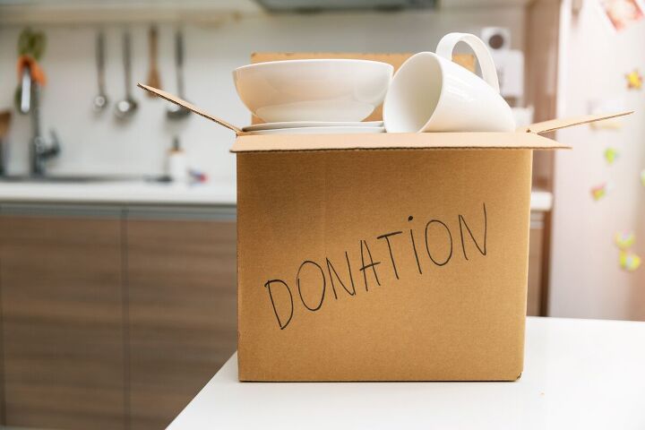 how to save money when moving, Donating unwanted items