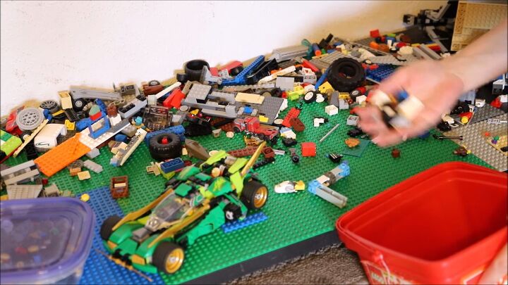 cluttered house, Lego