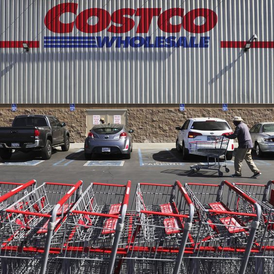 10 items she refuses to buy at costco, Costco parking lot