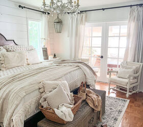 10 ways to decorate a cozy winter bedroom retreat on a budget