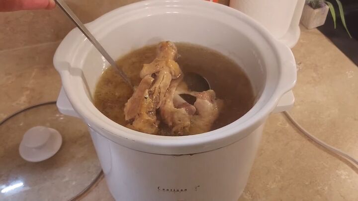 slow cooker meals, Making chicken broth