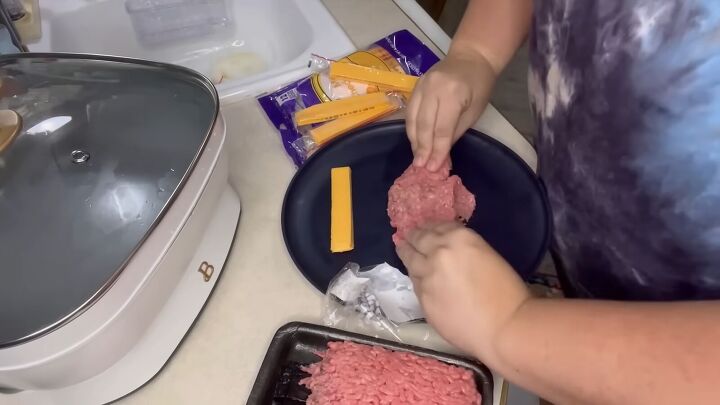 3 delicious camping meal ideas, Making hot dog shaped hamburgers stuffed with cheese