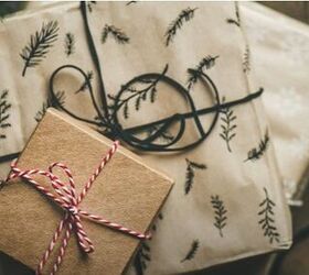 minimalist christmas, Gifts