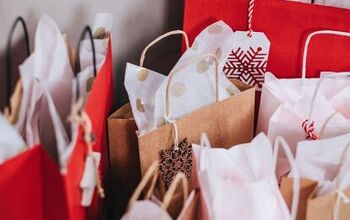 7 Easy Tips on How to Save Money Holiday Shopping