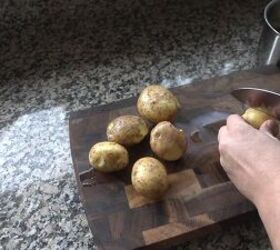 minimalist eating, Chopping potatoes