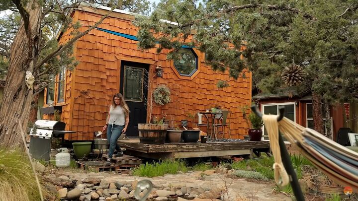 tiny house made from recycled materials, Tiny house made from recycled materials
