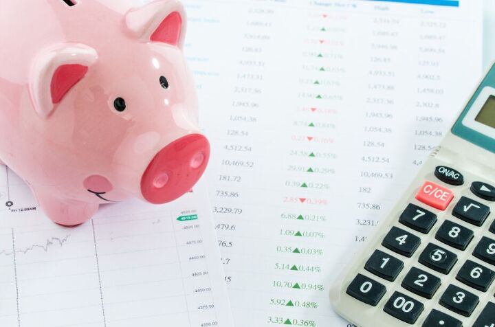 how budgeting can change your life, Piggy bank