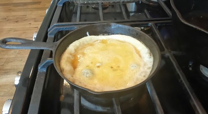 cheap recipe ideas, Making scrambled eggs