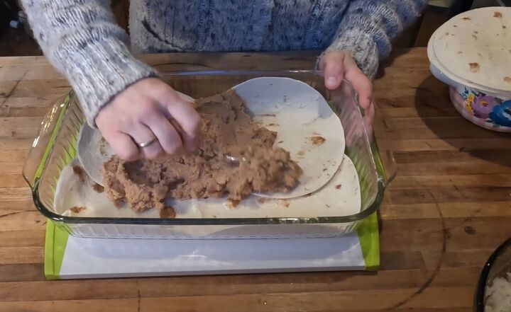 20 minute meals, Spreading the refried beans