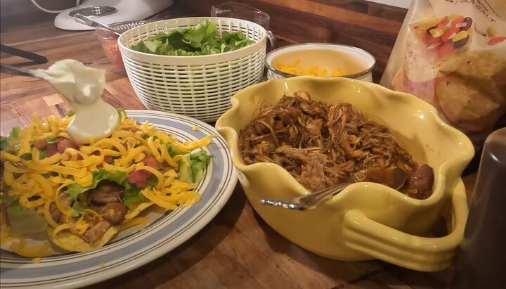 20 minute meals, Assembling the barbecue chicken nachos