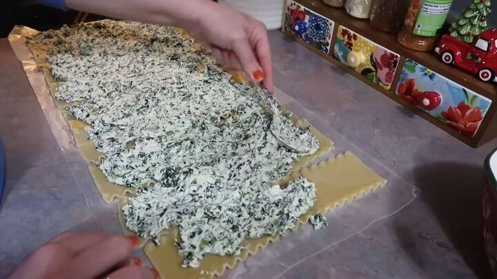 family meal ideas, Making spinach lasagna roll ups