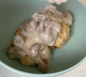 dollar tree meals, Biscuits and gravy