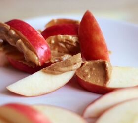 Sliced apple with peanut butter
