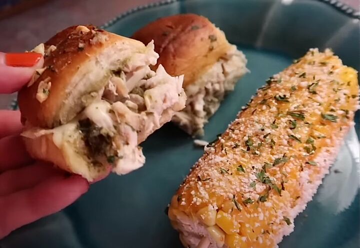 easy family meal ideas, Cheesy chicken pesto sliders